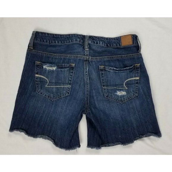 American Eagle Sz. 6 Distressed Mid Length Medium Wash Jean Shorts - Picture 2 of 4